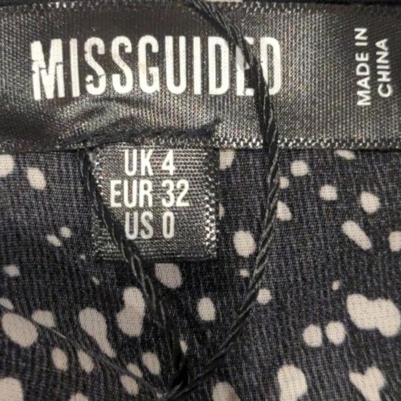 Missguided Black Dalmatian Print V Neck Smock Dress size 0 - Picture 7 of 8